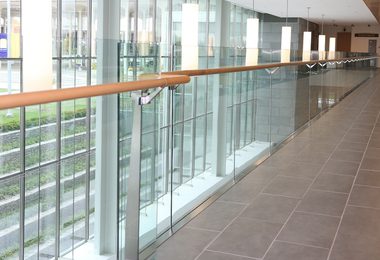 SUNY ALBANY NY SOLO GLASS WOOD HANDRAIL