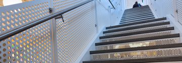 METAL PANEL RAILING SYSTEM STRUC BROOKLYN HEIGHTS LIBRARY 3 of 15