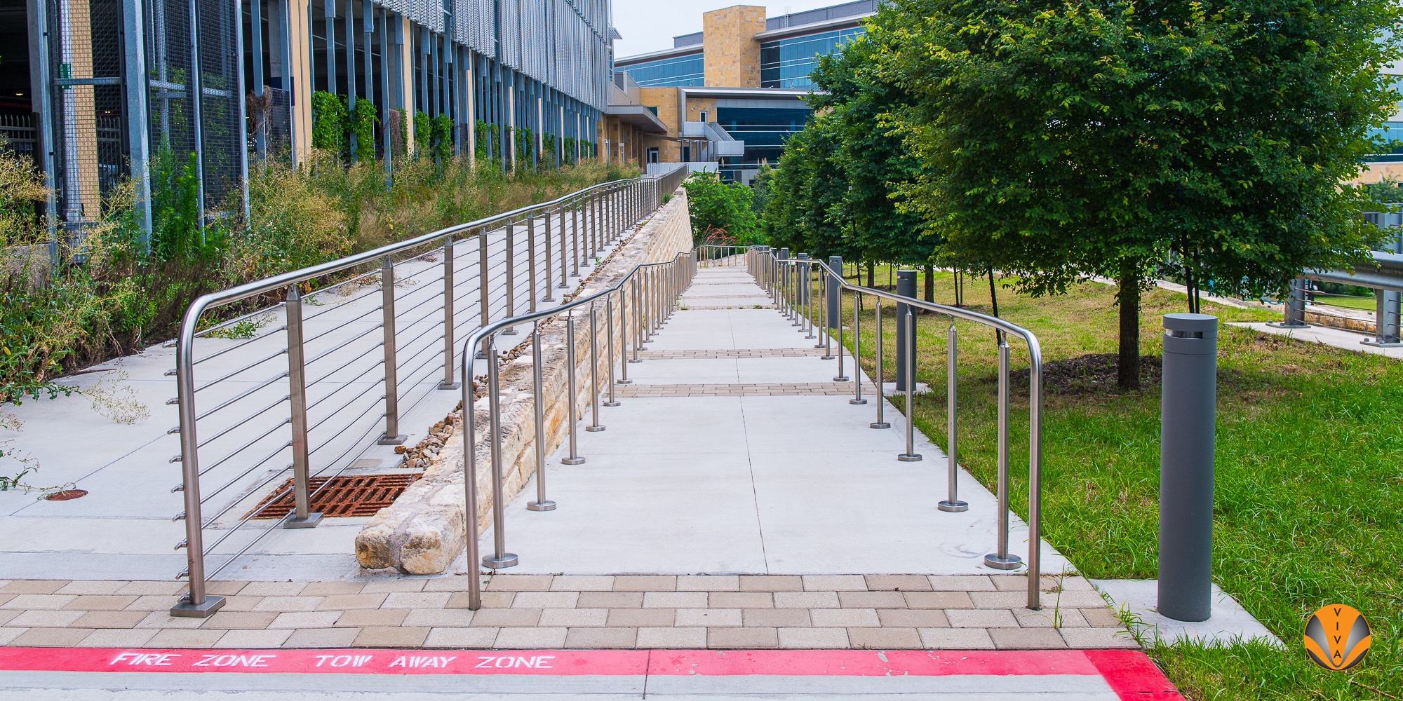 TXDOT OFFICE GARAGE CUBE MULTILINE OUTDOOR RAILING SYSTEM 12 of 17