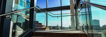STRUCTURAL GLASS SYSTEM SHOE HIGHLAND VILLAGE END CAP 2 of 20