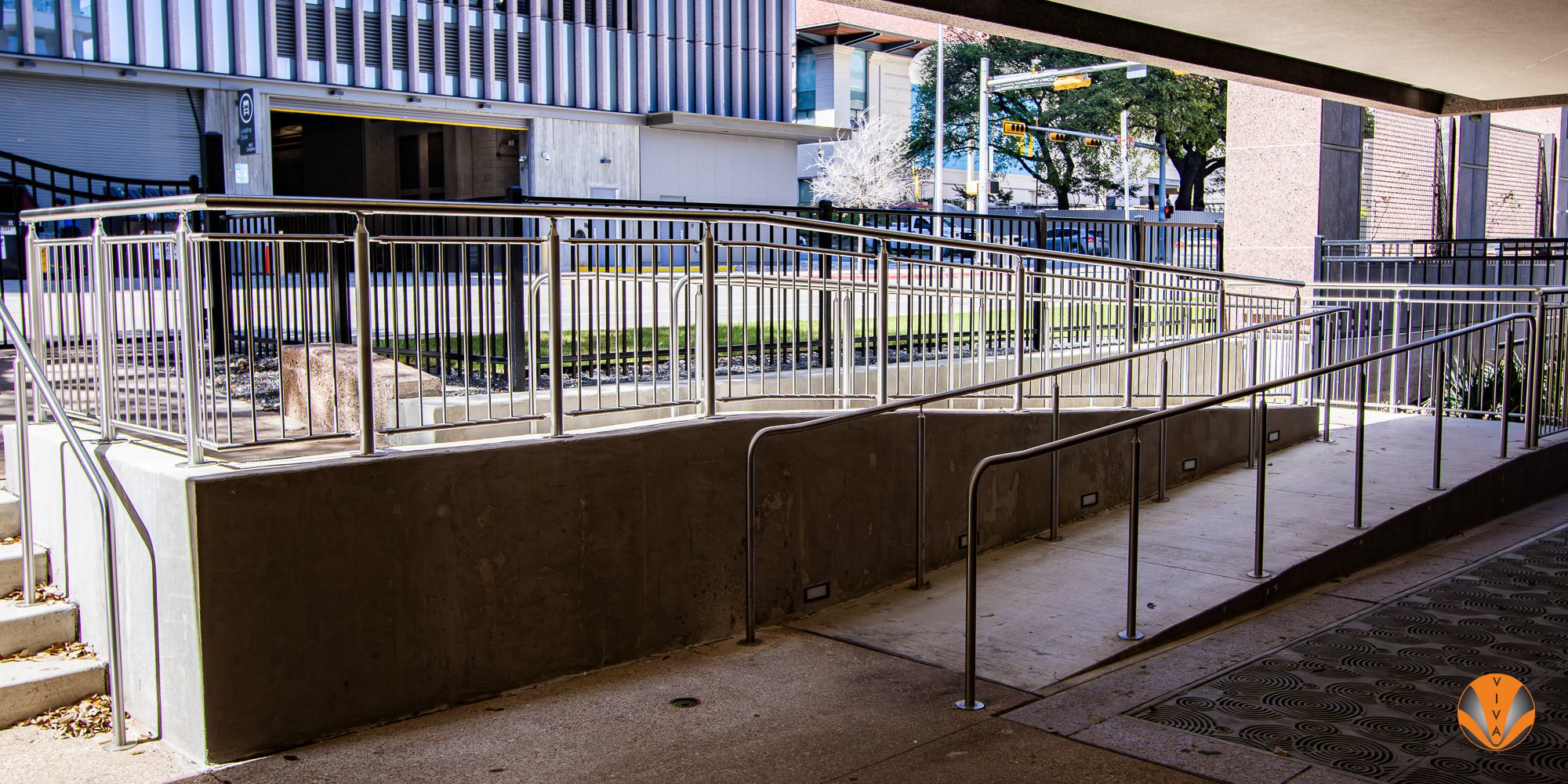 VERTICAL PICKET RAILING CIRCA EMPLOYEE RETIREMENT SYSTEM OF TEXAS 01 of 24