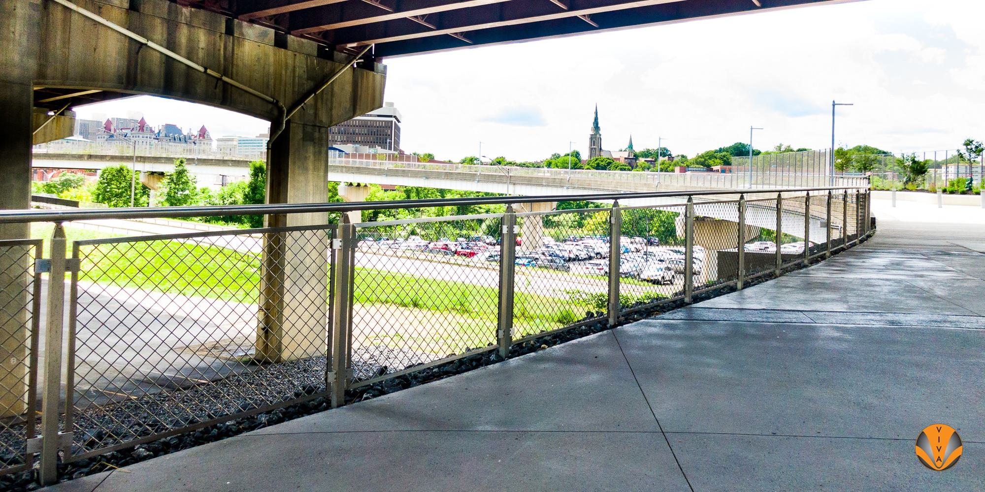 WIRE MESH RAILING CUBE ALBANY SKYWAY A 2
