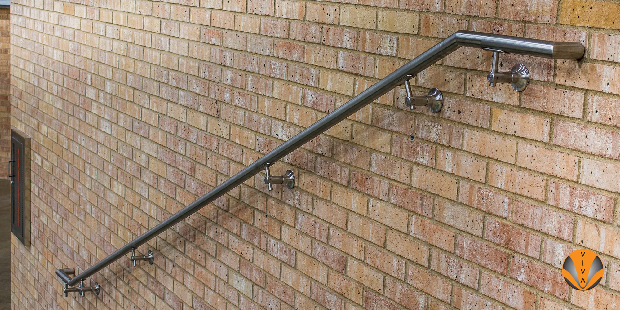 Allen High School Gym With Patented SHOE™, CUBE™ Cable | VIVA Railings