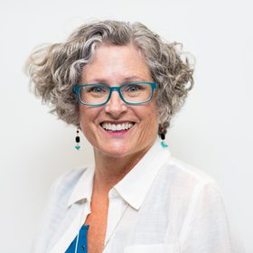 Connie Knaak